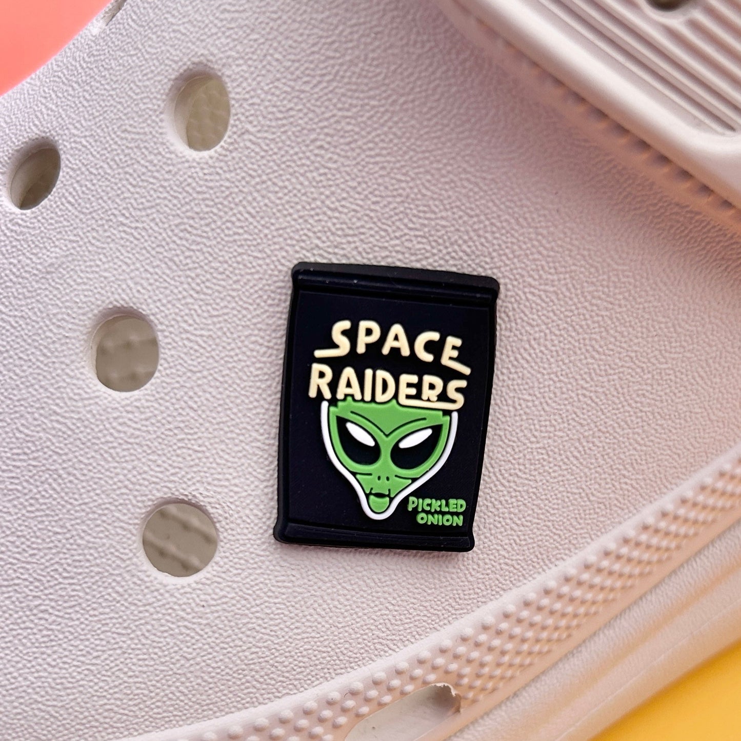 Space Alien Pickled Onion Crisps shoe charm. Shown on a cream croc shoe.