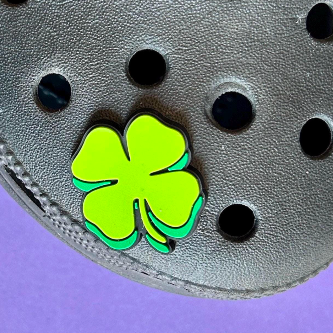 Green lucky four leaf clover croc like shoe charm. Modelled on a black croc shoe. 