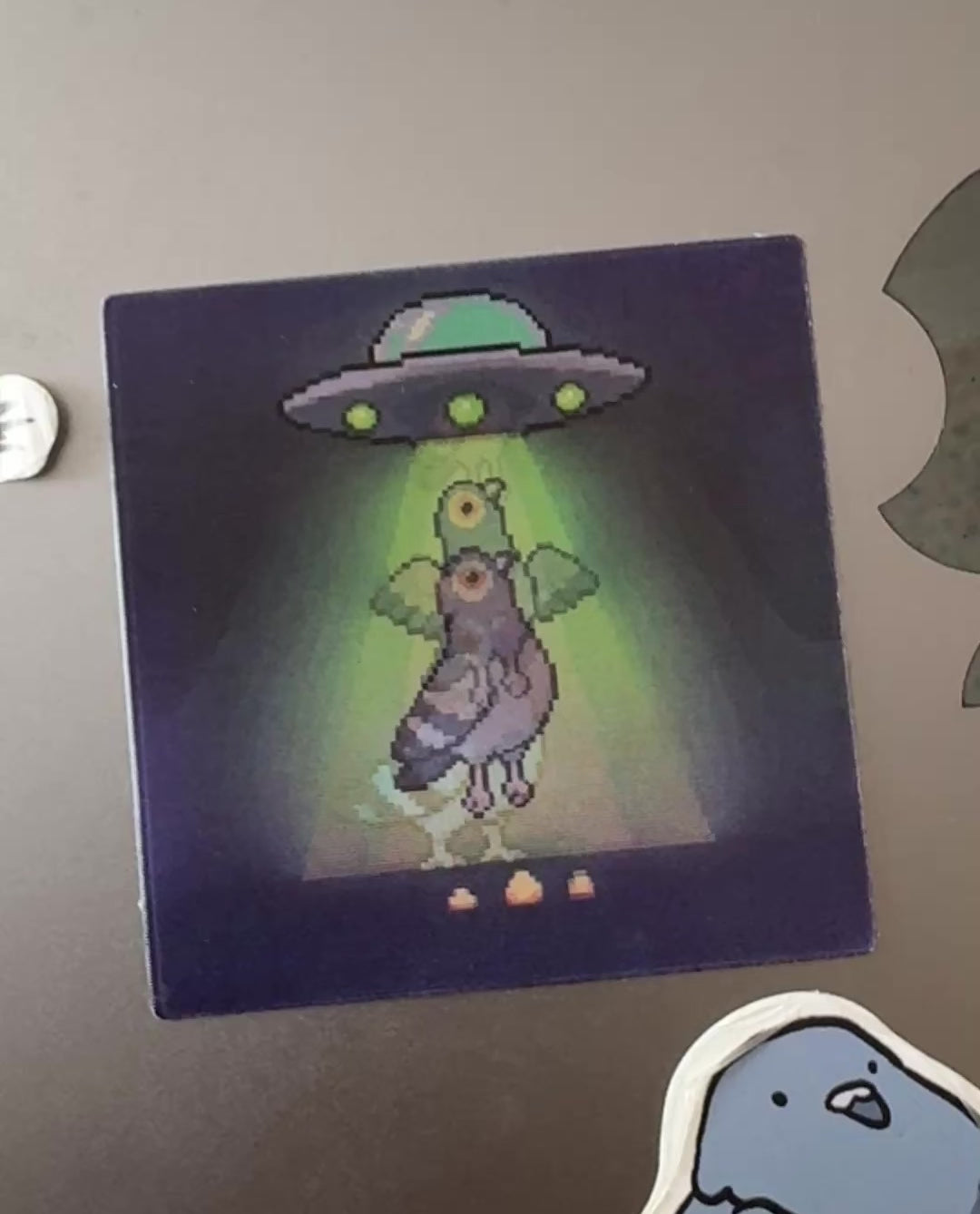 UFO Pigeon Lenticular Sticker – Animated Alien Abduction